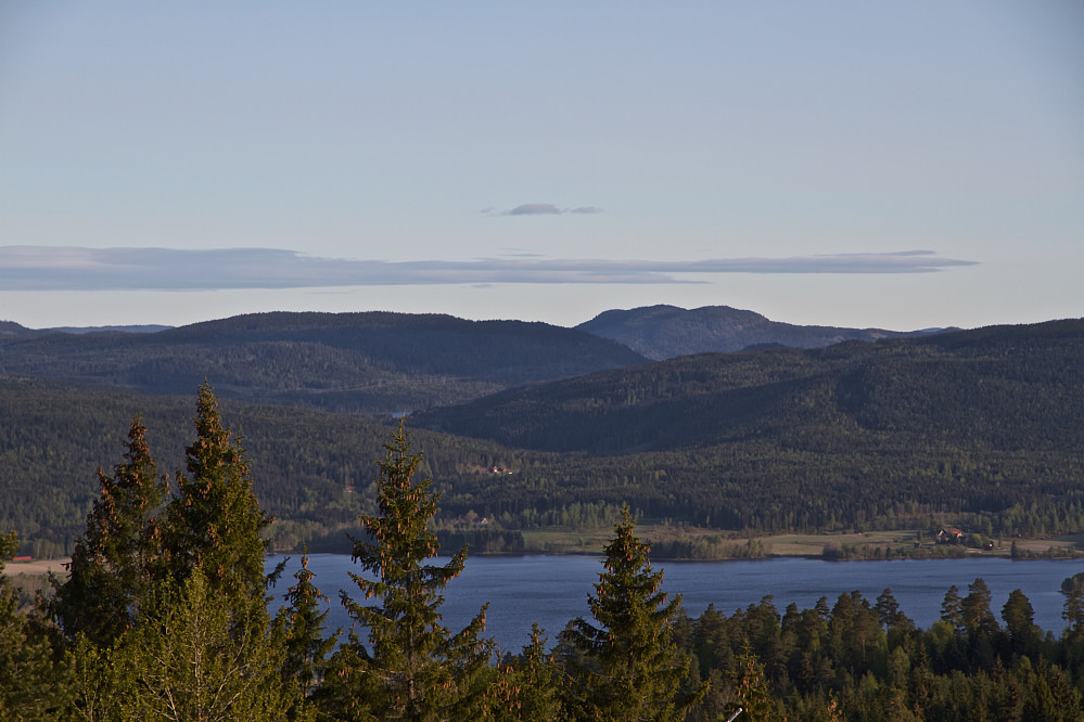 Maridalsvannet og Kikuttoppen m.fl. sett fra Grefsenåsen øst
