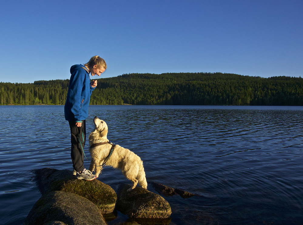 Anne Stine og Luna ved Øyungen
