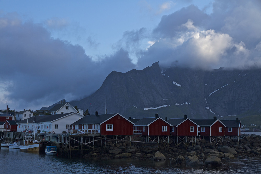 Reinebringen sett fra Hamnøya