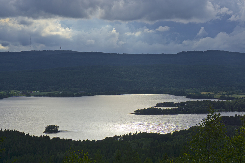 Maridalsvannet og Tryvann sett fra Kampen