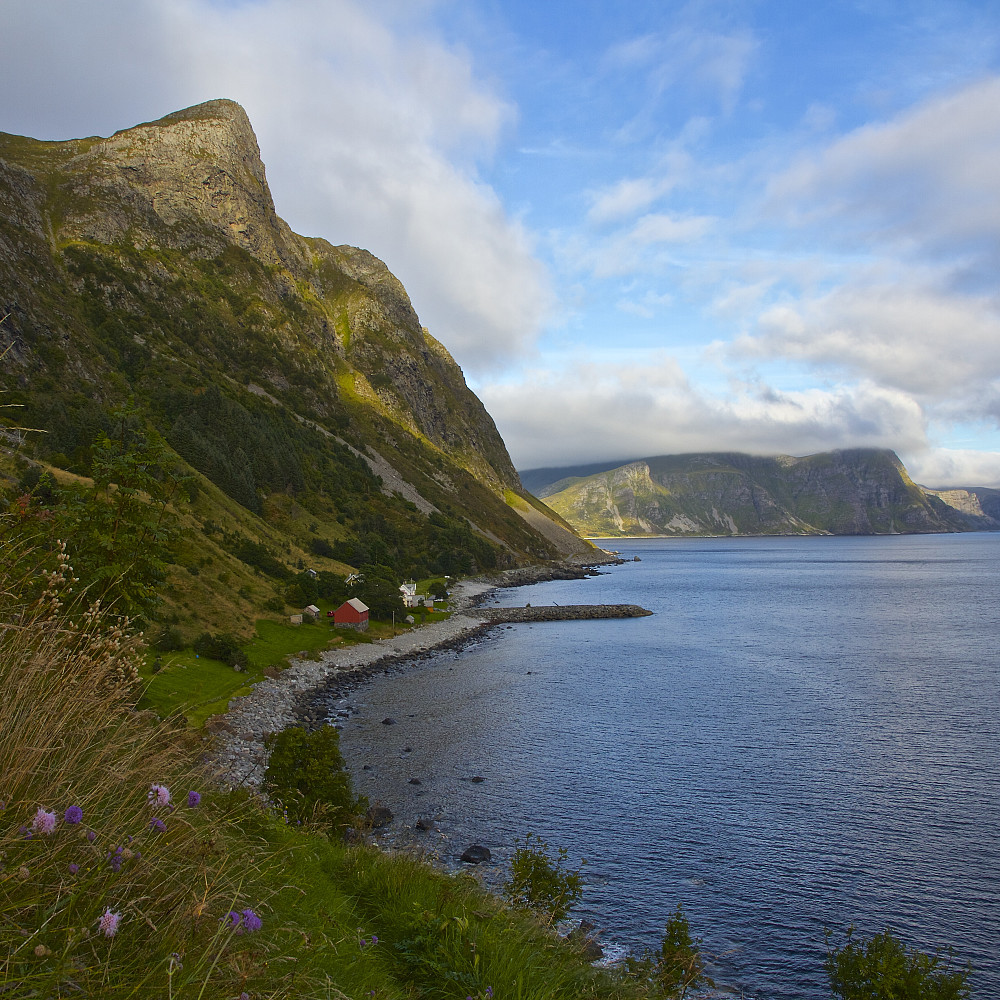 Indre Fure, Furehornet, Ytre Drage og Liberra sett fra stien fra Ytre Fure