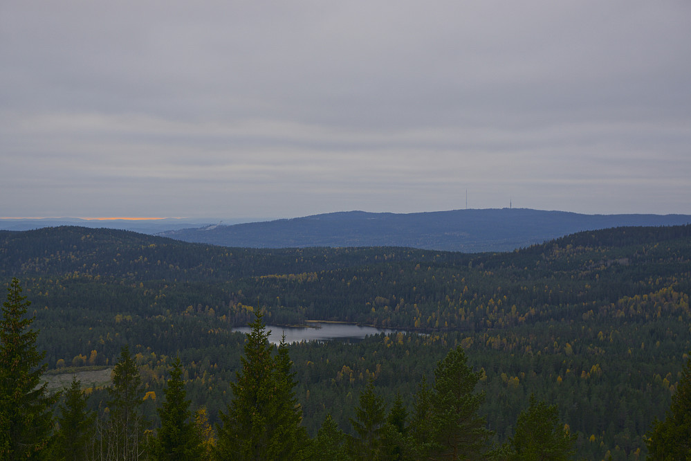 Utsikt fra Røverkollen, mot Lillomarka og Tryvann