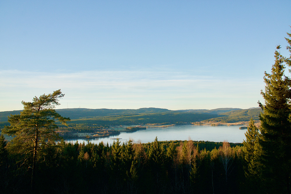 Maridalsvannet sett fra punktet nedenfor Kringlefjell