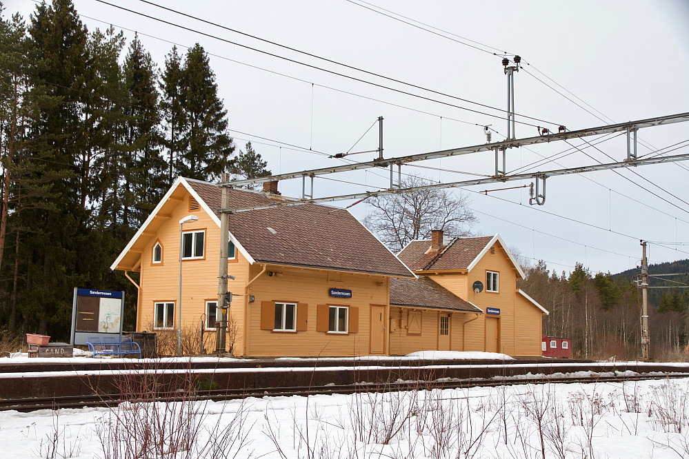 Sandermosen stasjon