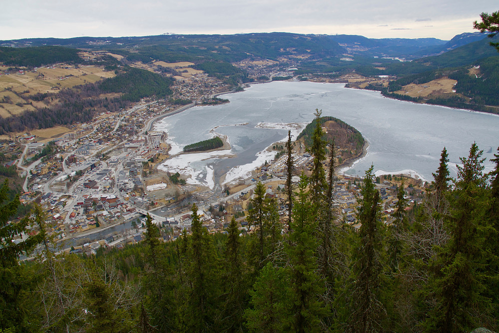 Fagernes sett fra Vardakamben