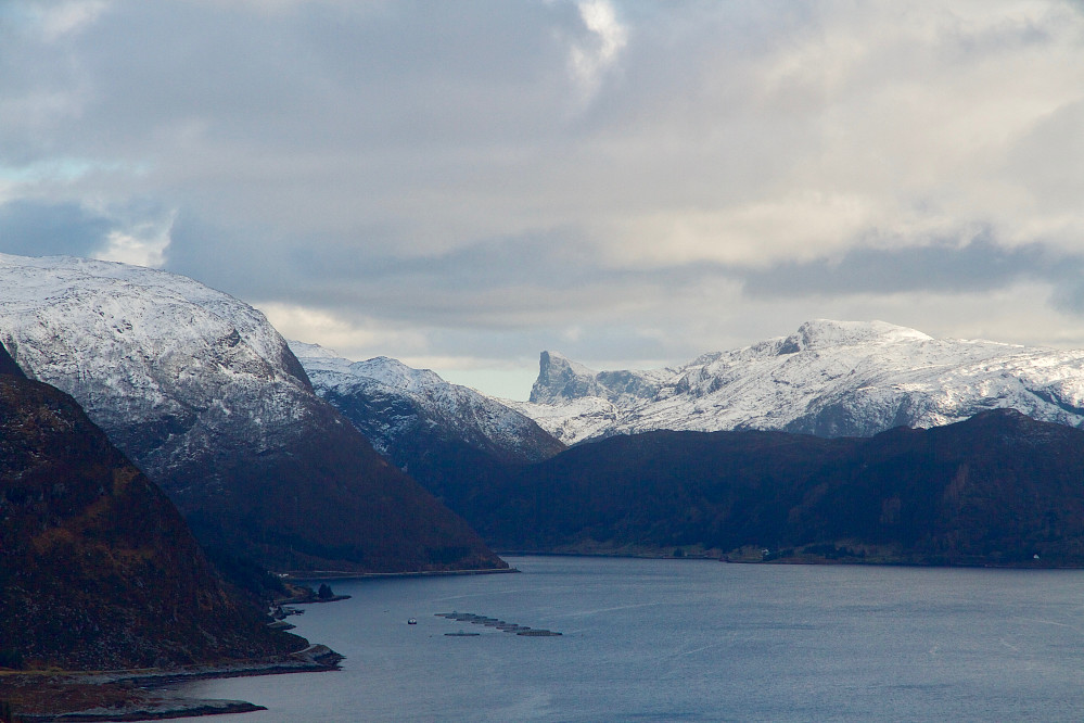 Hornelen i Bremanger sett fra Kyrkjefjellet