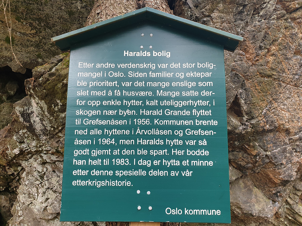 Infoskilt vedr. Haralds bolig i Grefsenåsen