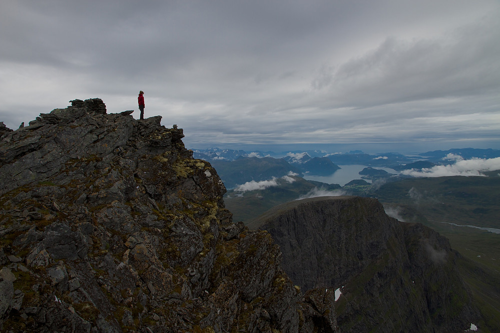 Utsikt fra toppen på Lauparen mot Storfjorden