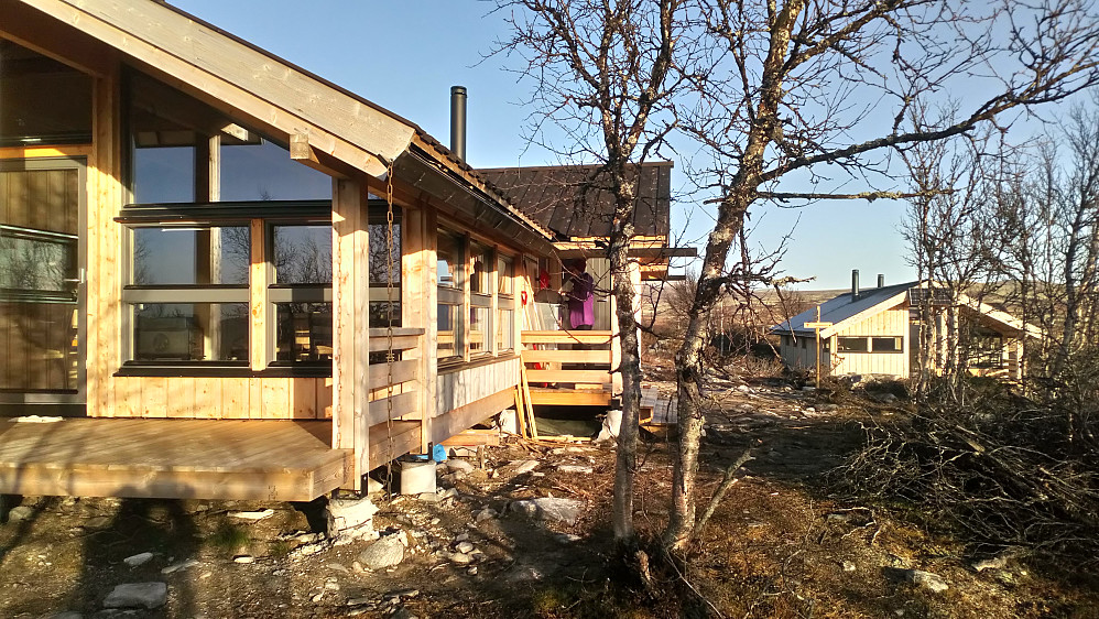 Veslefjellbua. 2 fine hytter.