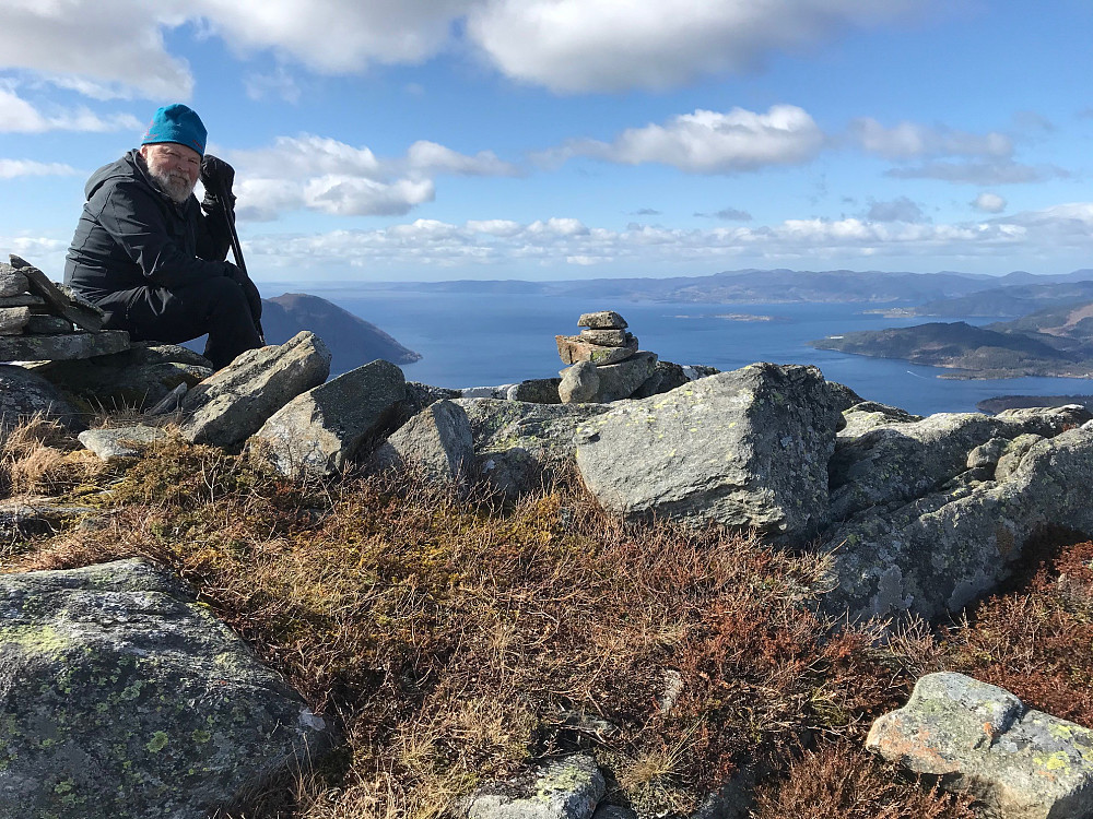 Fin utsikt fra toppen.