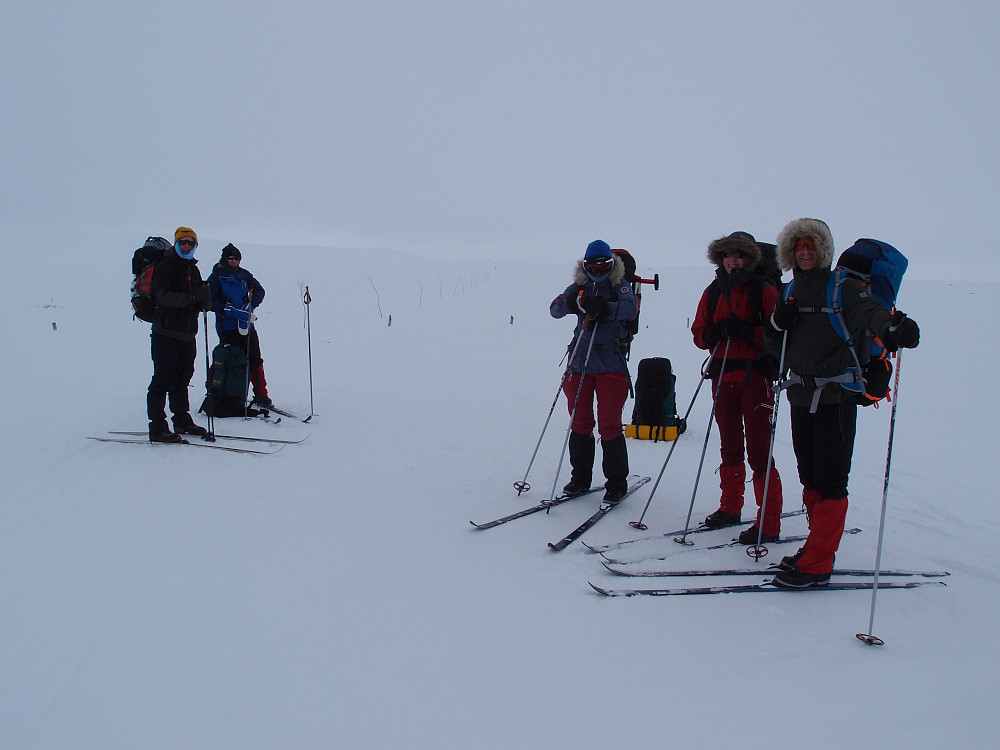 Snøvær og vind mellom Rauhelleren og Solheimstulen