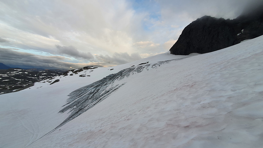 Blåisen på Falkbreen under Falketind