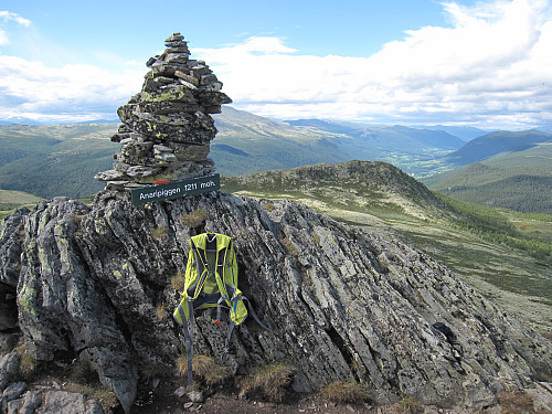 Sjå Soli på Anarpiggen av Engebret Hougen.