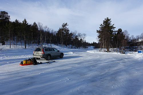 Pulk og sekk er pakket og jeg kan endelig starte på turen innover Skamsdalen.