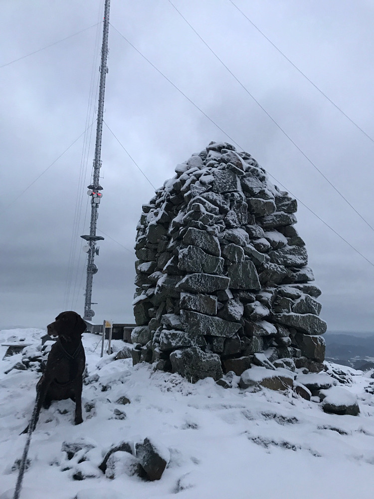 Atlas ved toppvarden.