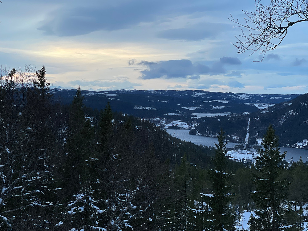 Trollheimen i det fjerne.