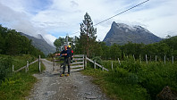 Grindaguten blir stående tomhendt tilbake...