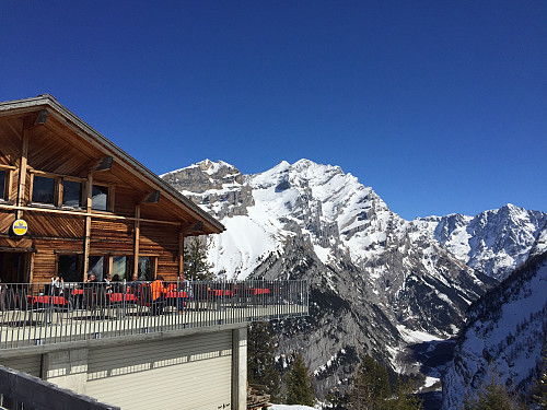 Restaurant ved Sunnbüel (1934 m).