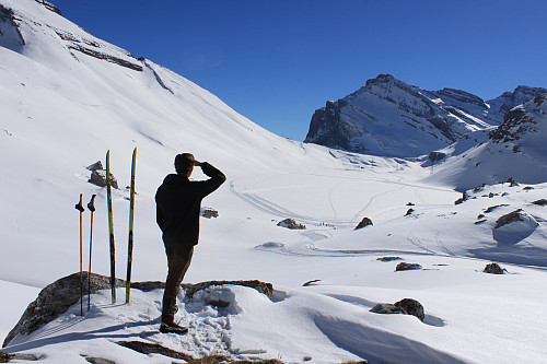 Utsikt mot Gemmipass og Daubensee.