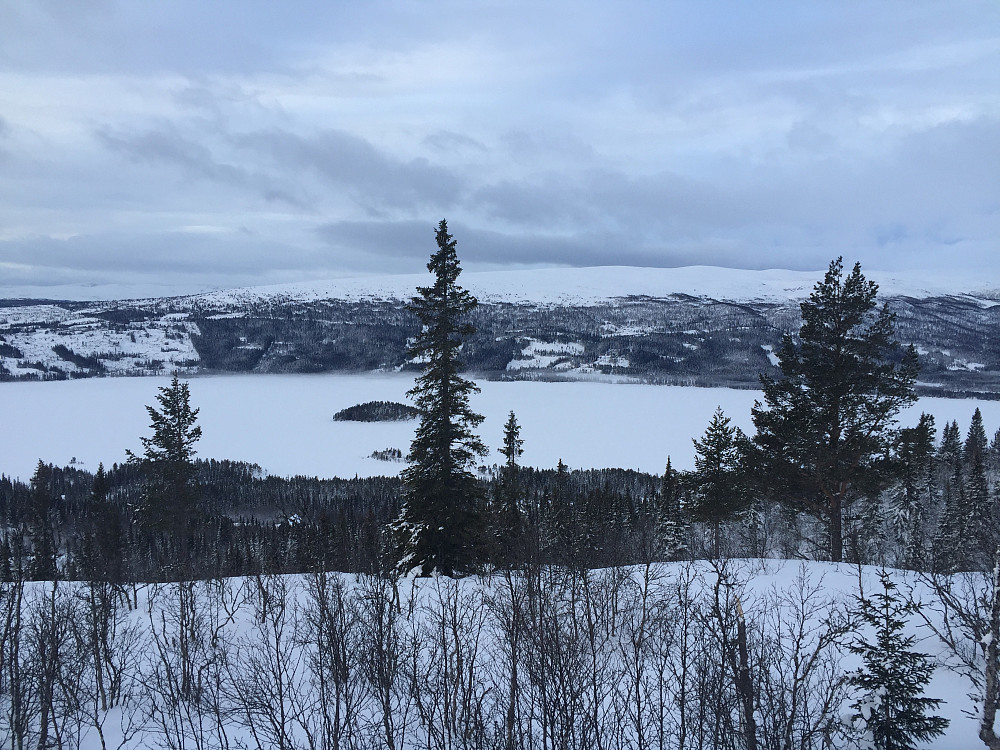 Fra Liahovda (896 m) mot Øyangen og Slettefjell.