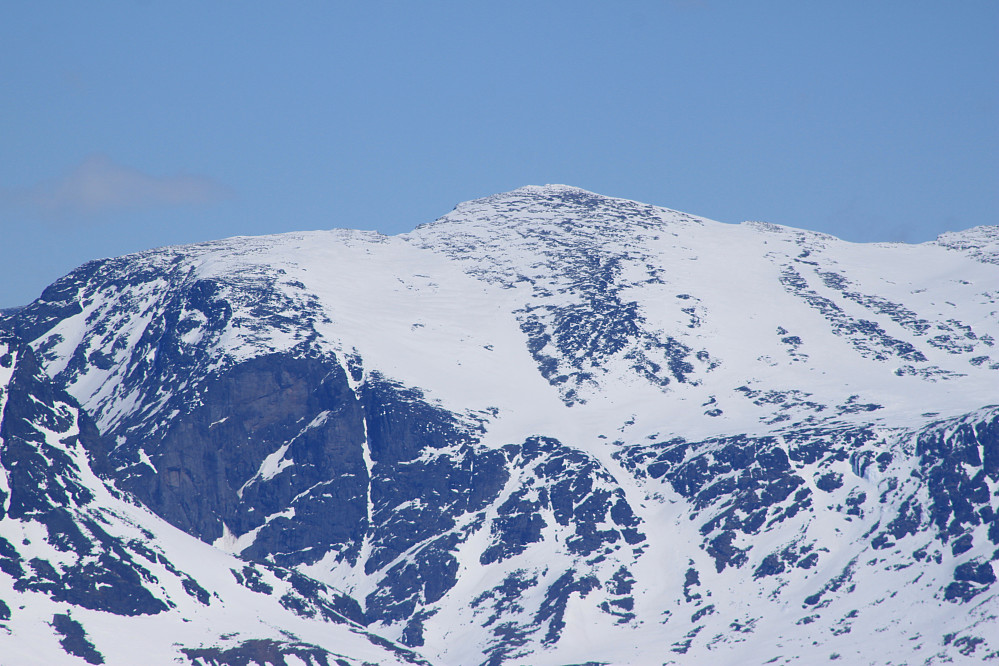 Vestre Kalvehøgde (2208 m).
