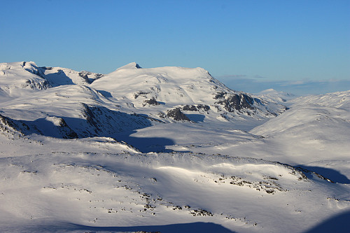 Mot Galdebergtinden (2075 m) fra Kvitevatnet Sør for (1591 m).