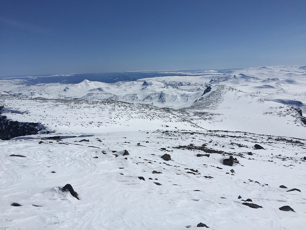 Fra Vestre Kalvehøgde (2208 m) nedover Valdres.