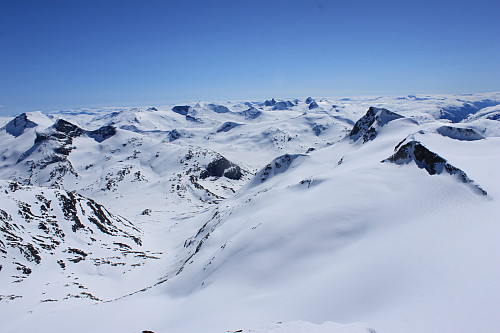 Fra Storebjørn (2222 m) mot syd.