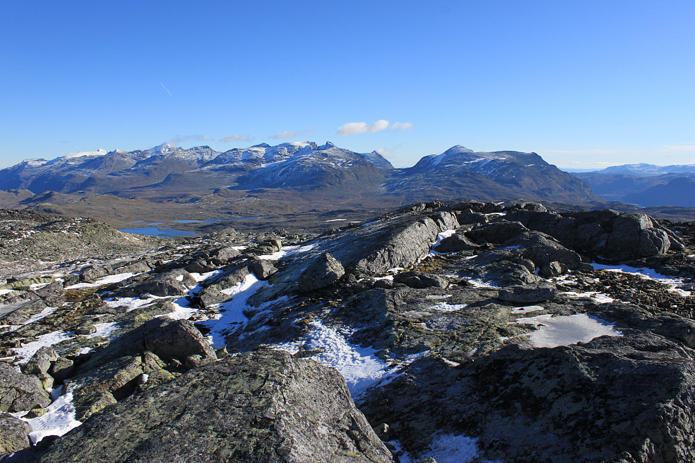 Fra Høgbrøthøgde (1821 m) mot sydøst.