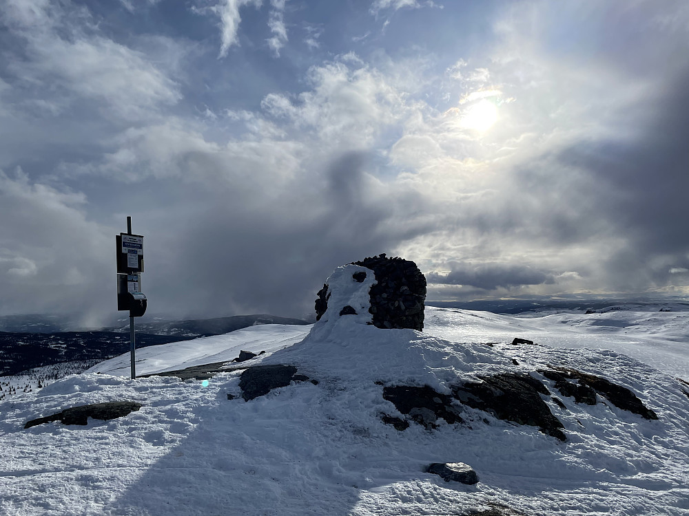 Nystølvarden (1295 m).