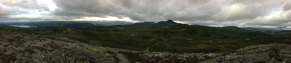 Panoramautsikt fra Grønekinnkampen (1151 moh).