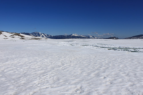 Valdresflya med Besshøe (2258 moh.) og Besseggen i bakgrunnen.