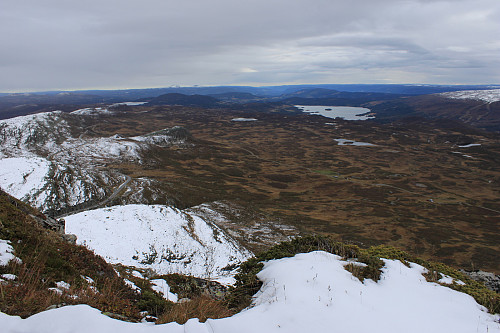 I lien nedenfor Bitihorn med utsikt sydover i Valdres.
