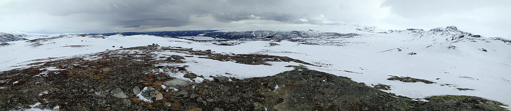Panoramautsikt fra toppen av Grønekinnkampen (1151 moh).