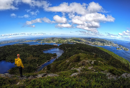 Ørnafjellet mot Askøybroen