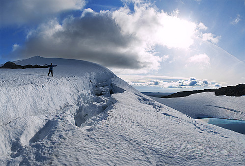 Ehsan med Gullfjelltoppen bak