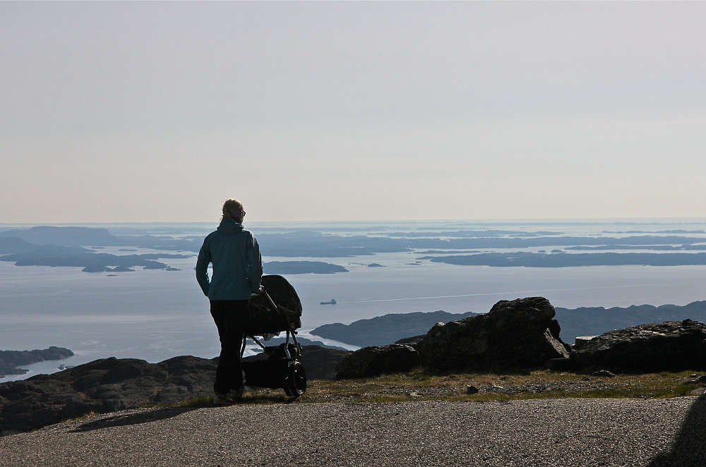 Ulvegreina, utsikt mot øyriket.