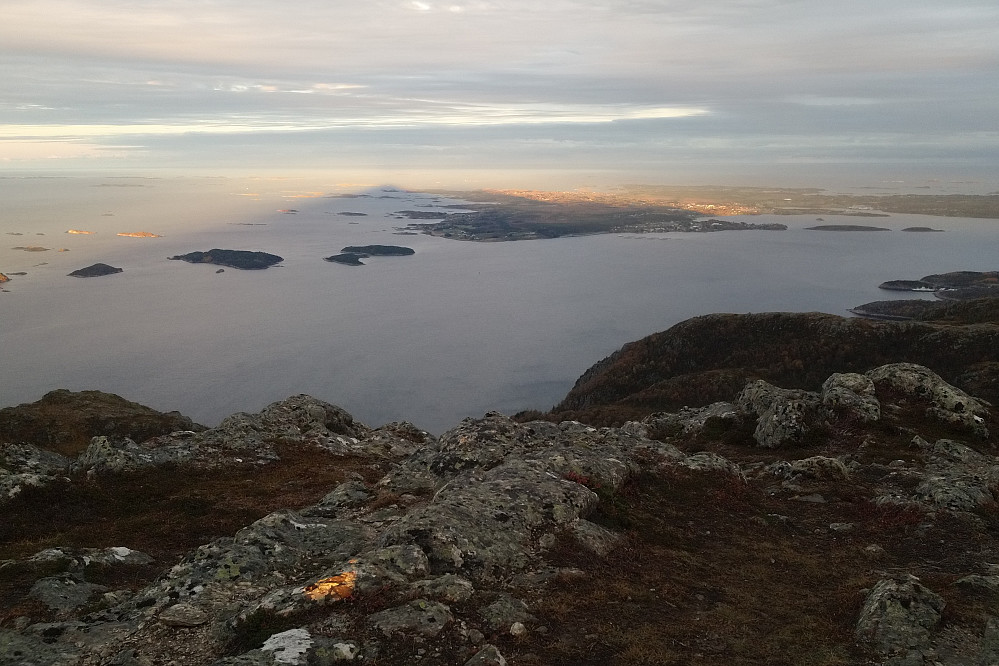 Skygge av fjellet retning Gossen.