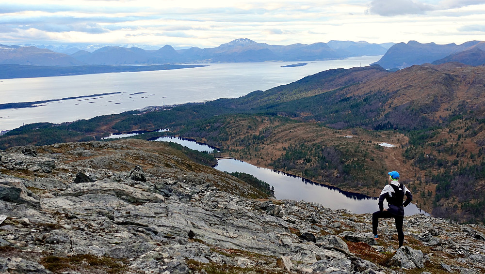 Fra Tusten retning vestover med Molde og Moldefjorden.