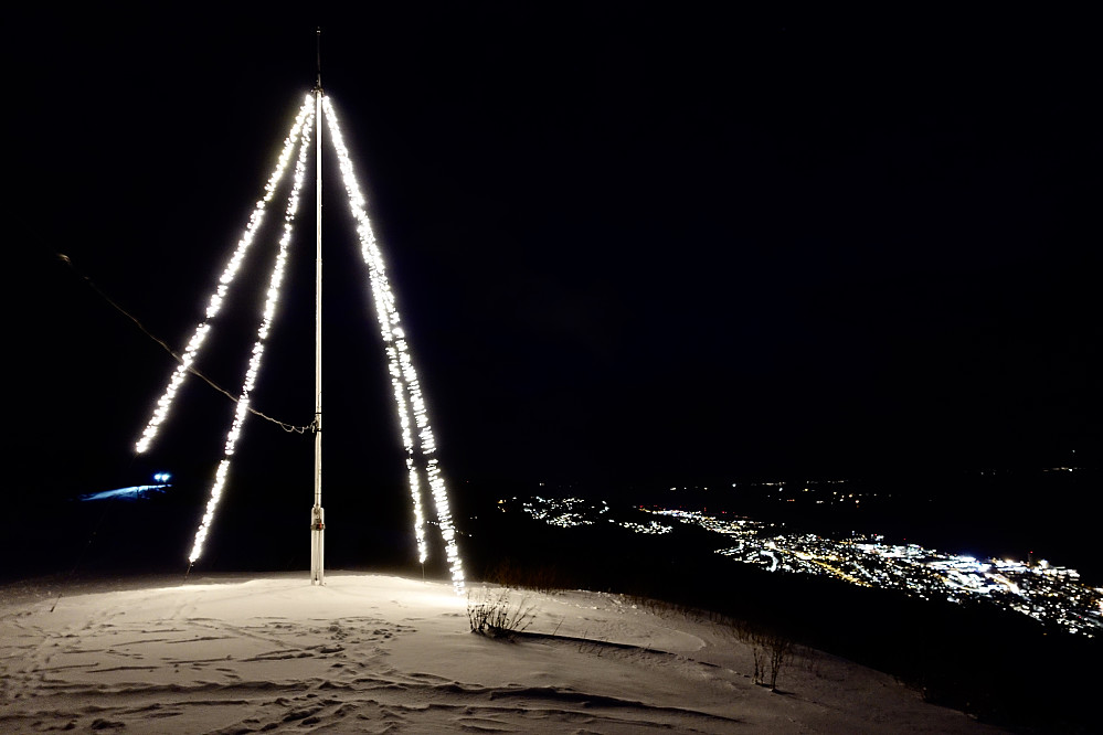 Det blåste såpass friskt at det var vanskelig å holde kamera rolig denne kvelden.