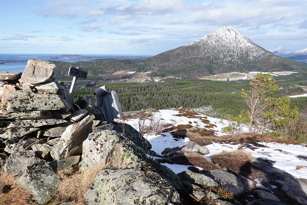 Fra Storklauva retning Jendemsfjellet.
