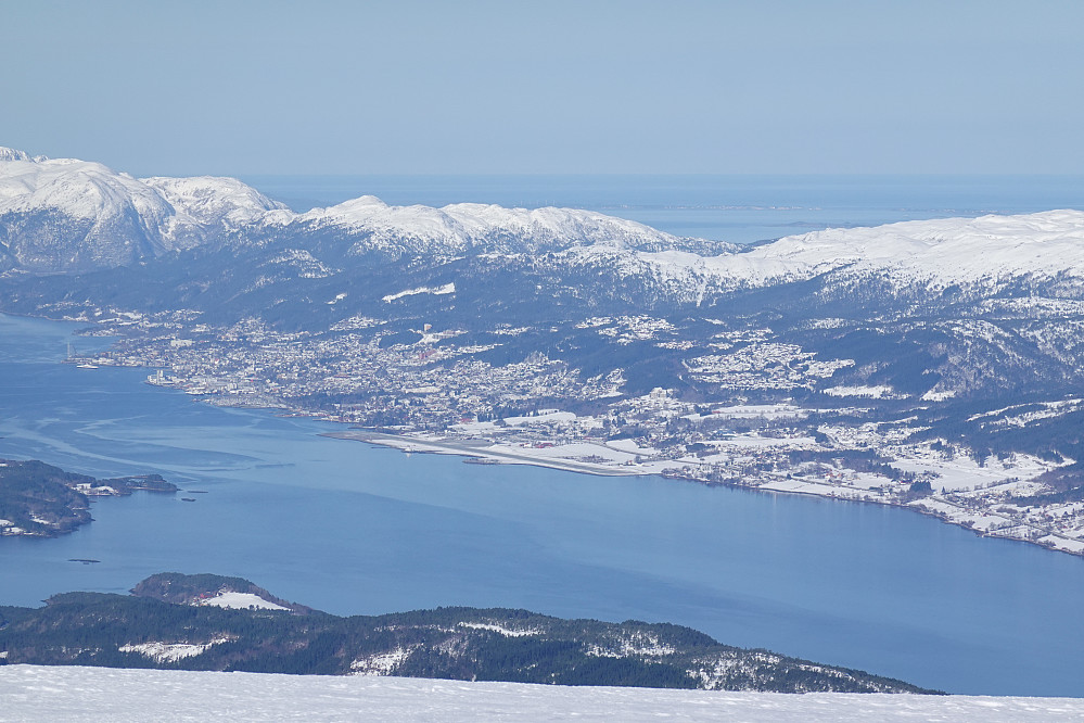 Molde sentrum sett fra Skåla.