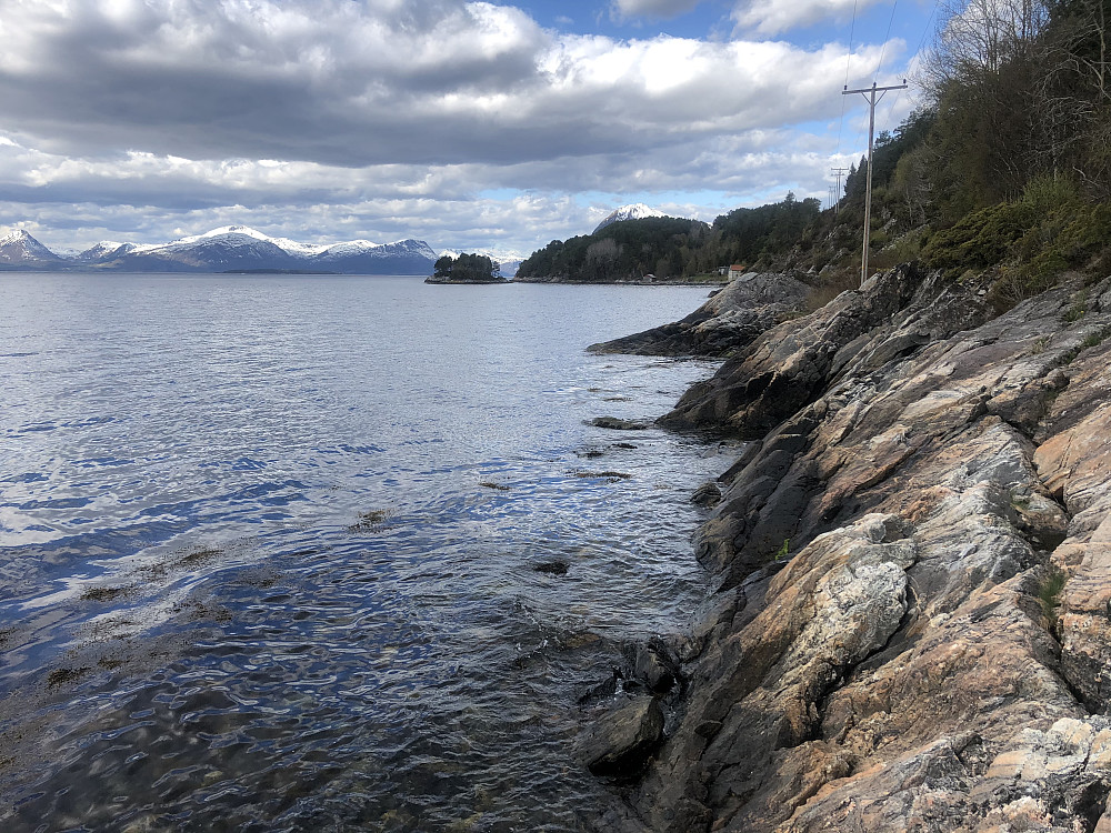 Artige svaberg som måtte passeres.