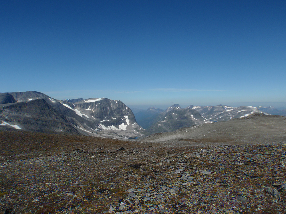 Storsomrungnebba, Storsalen, Innerdalen og Slanglifjellet