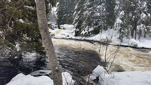 Ved Øvstedalsfossen