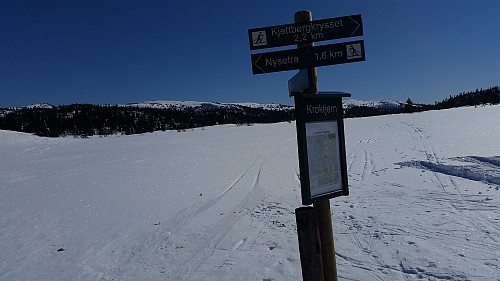 Nye skilt - her ved Kroksjøen