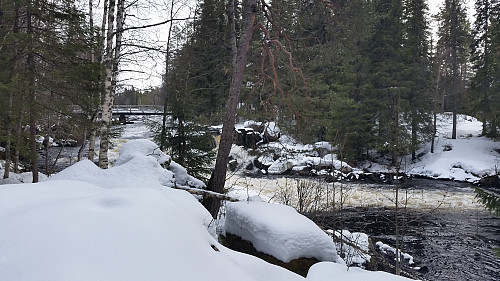 Ved Øvstedalsfossen