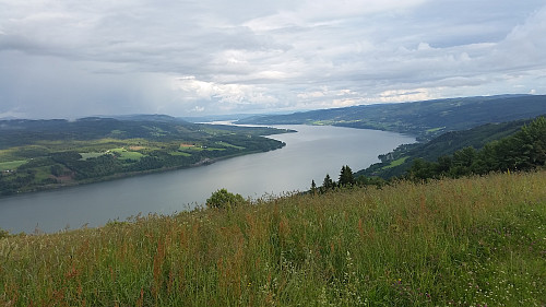 Sørover Mjøsa