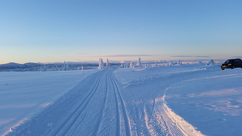 Bilen ventet på Værskei