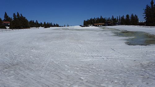 Snart slutt på skisesongen på Sjusjøen skiarena?